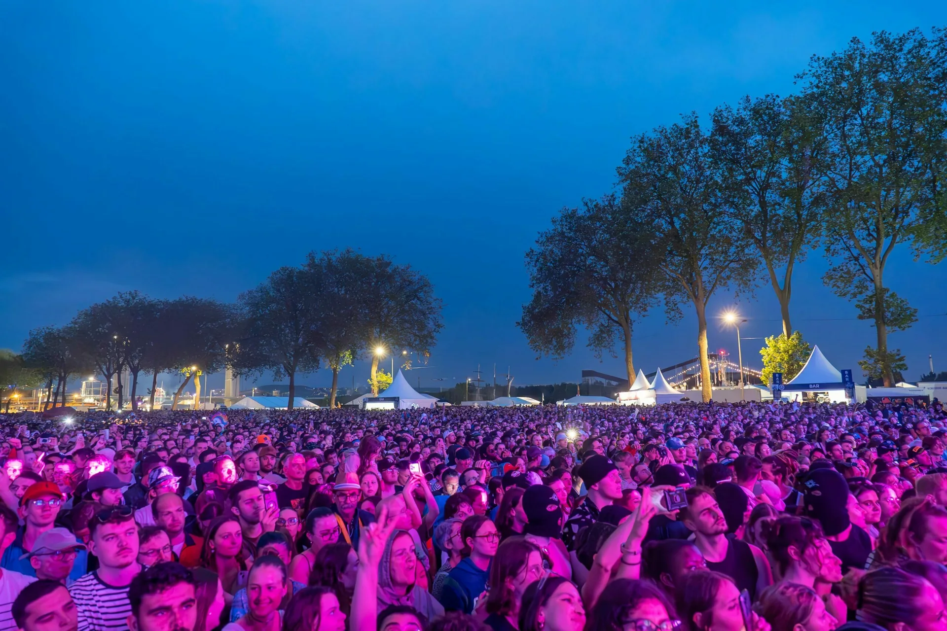 Jenifer et Petit Biscuit enflamment les concerts de la région !