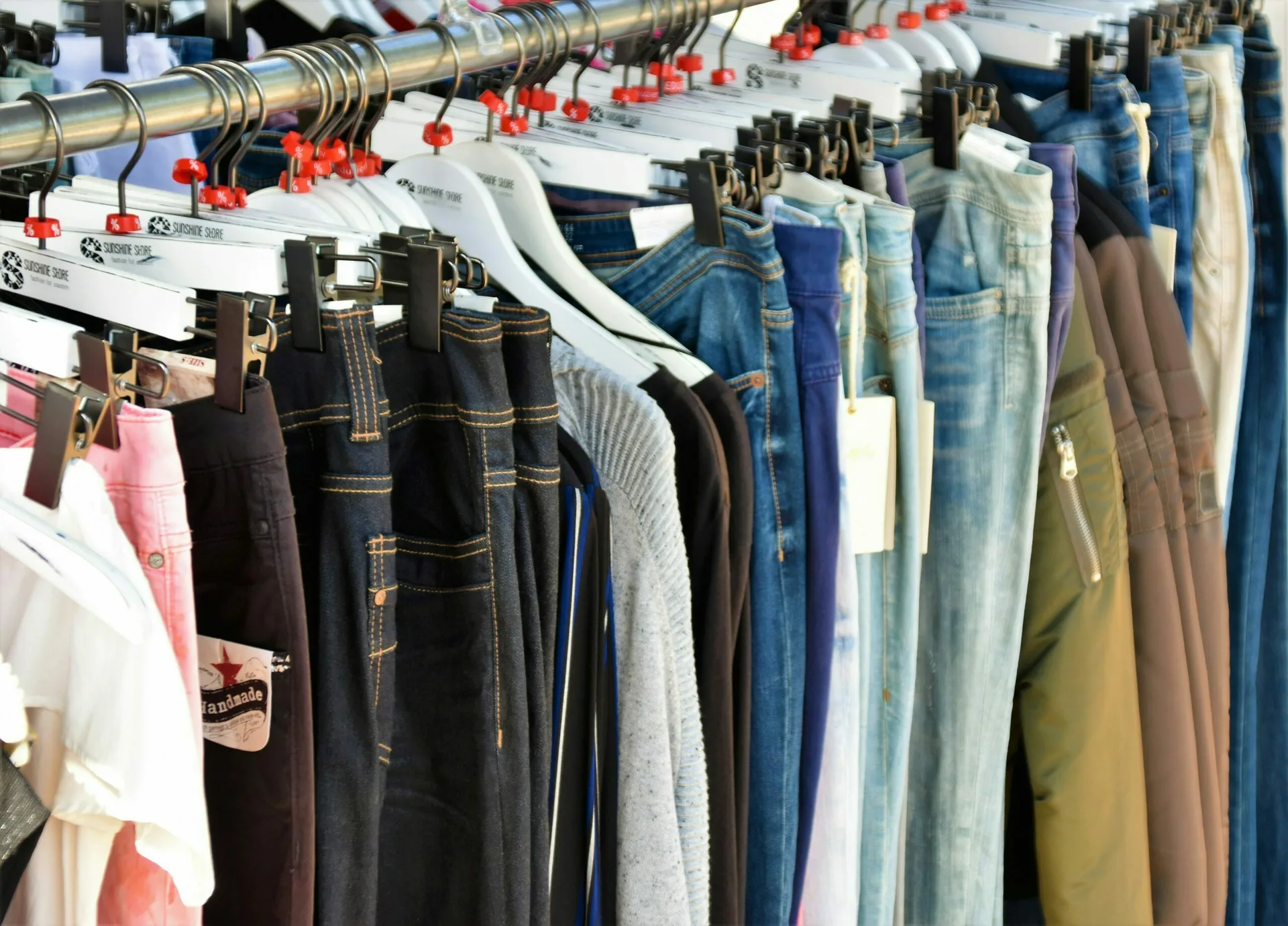 Du luxe à -80% à Rouen ce week-end : le bon plan mode ET solidaire à ne pas rater