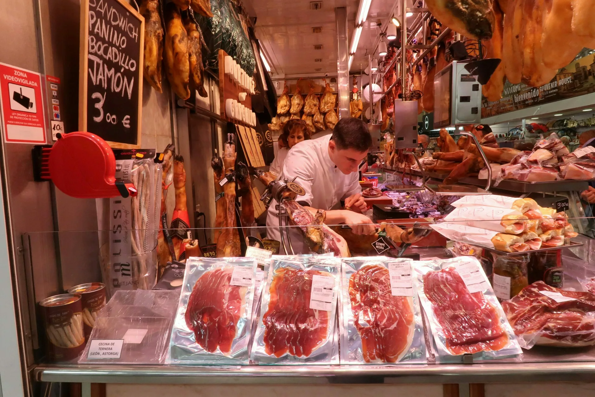 Papa Milano ouvre un mini-supermarché à Rouen : l’Italie s’invite dans ton assiette !