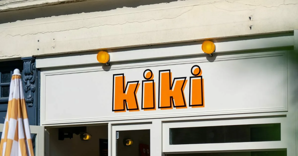 Kiki : le nouveau spot qui met la banane place de la Pucelle