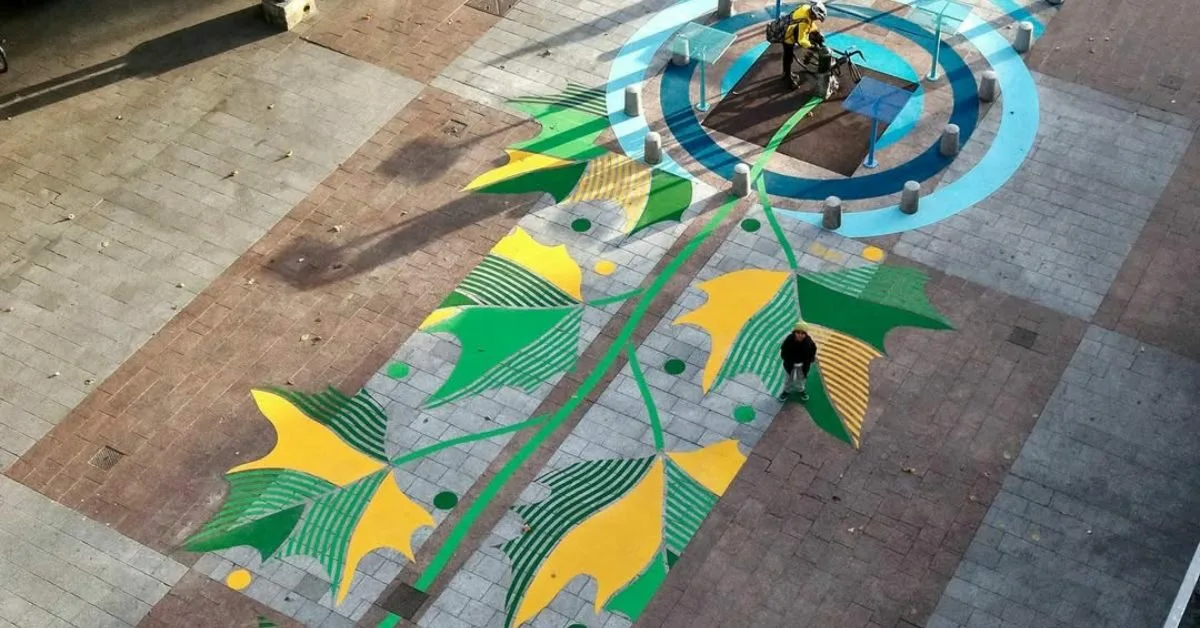 Avez-vous la fresque géante d&rsquo;Inkoj qui sublime la Place Saint-Marc ?