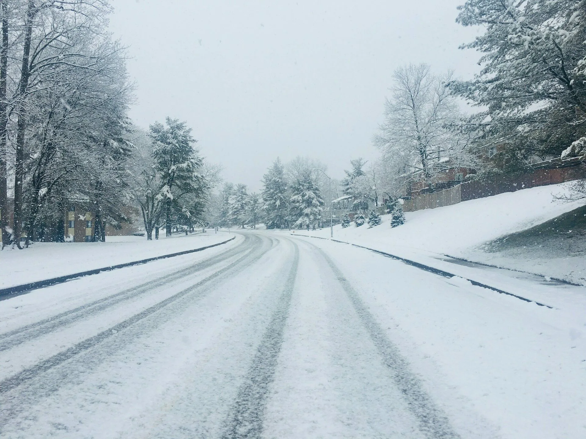 Neige, verglas et vigilance orange : à quoi s’attendre à Rouen pour ce début de semaine ?