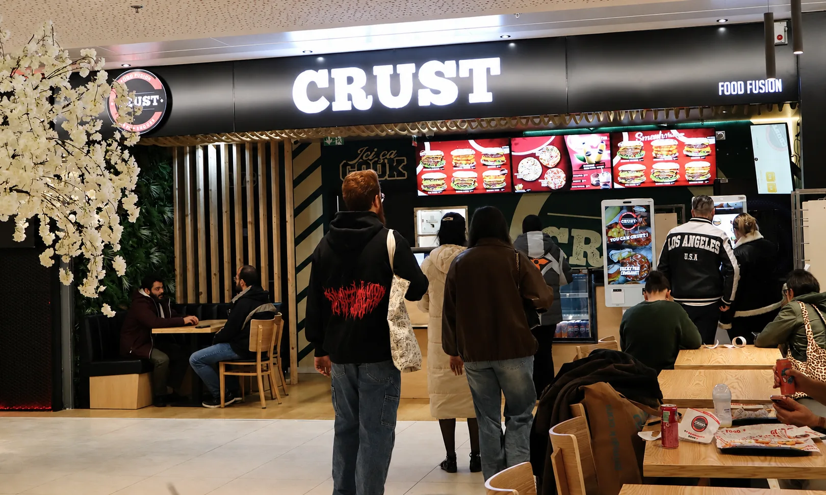 Naan burgers, cheese naans, nanizza : CRUST ramène la street food pakistanaise à Rouen