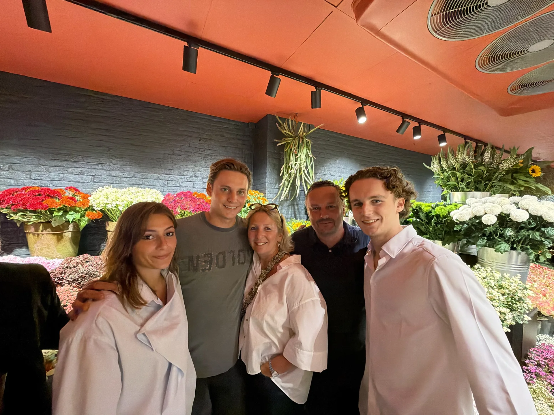 Mona pousse jusqu'au centre de Rouen : Alex ouvre sa deuxième boutique